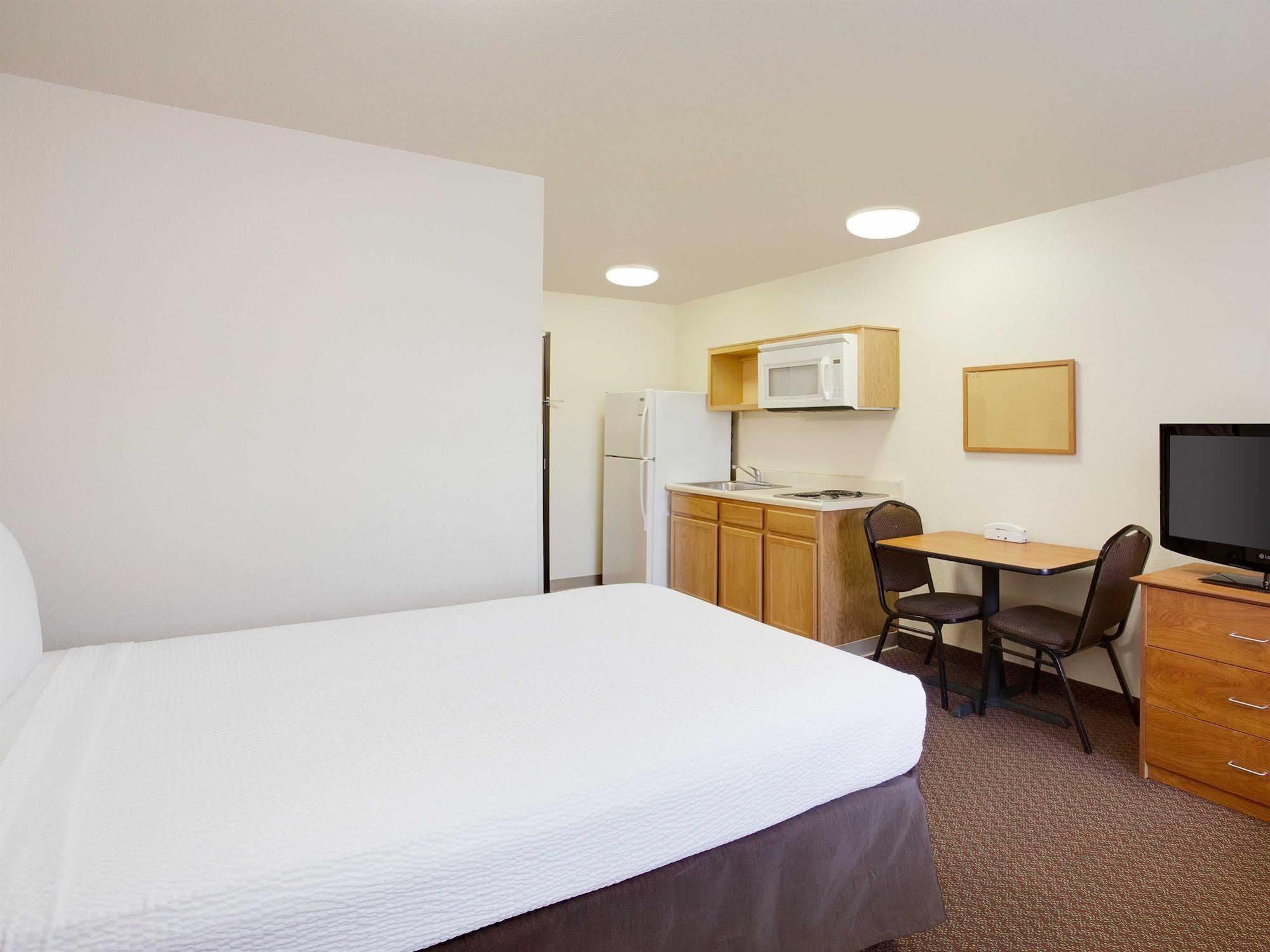 Woodspring Suites Chesapeake-Norfolk South Exterior photo